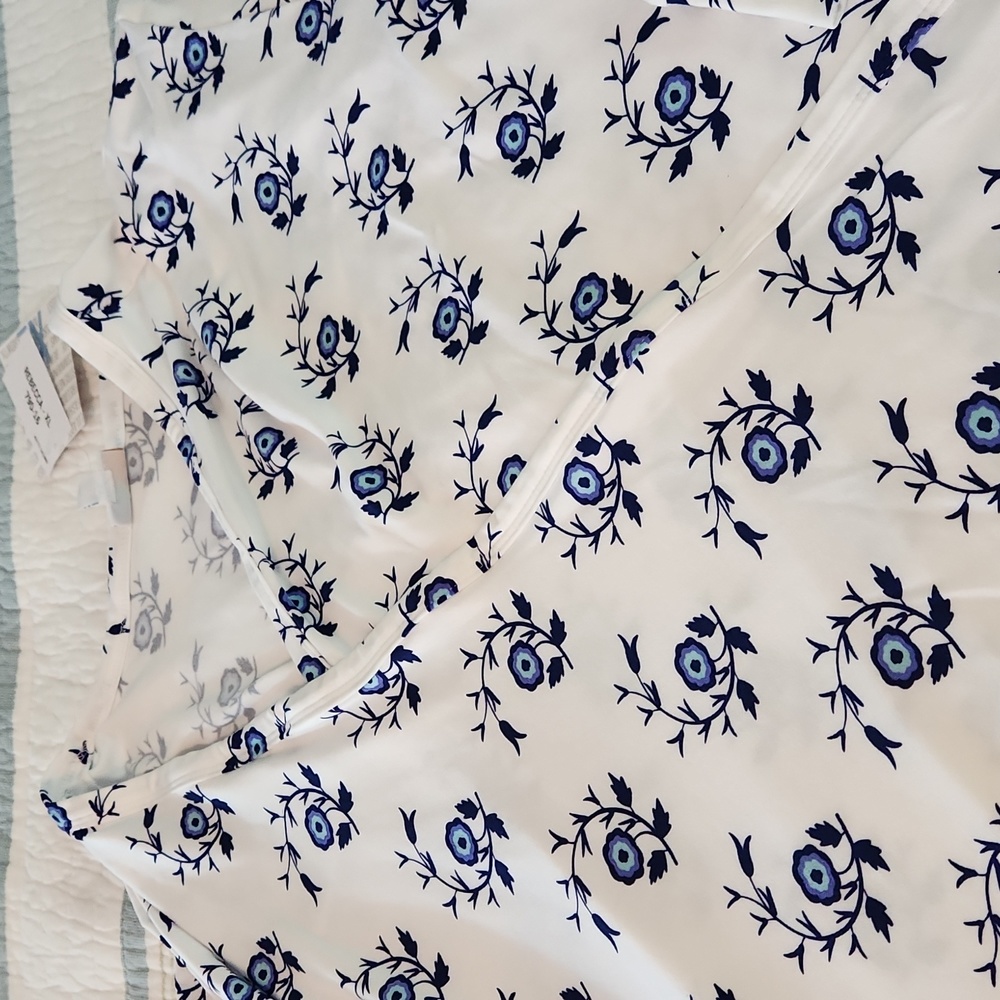 Lularoe Rebecca long sleeve shirt